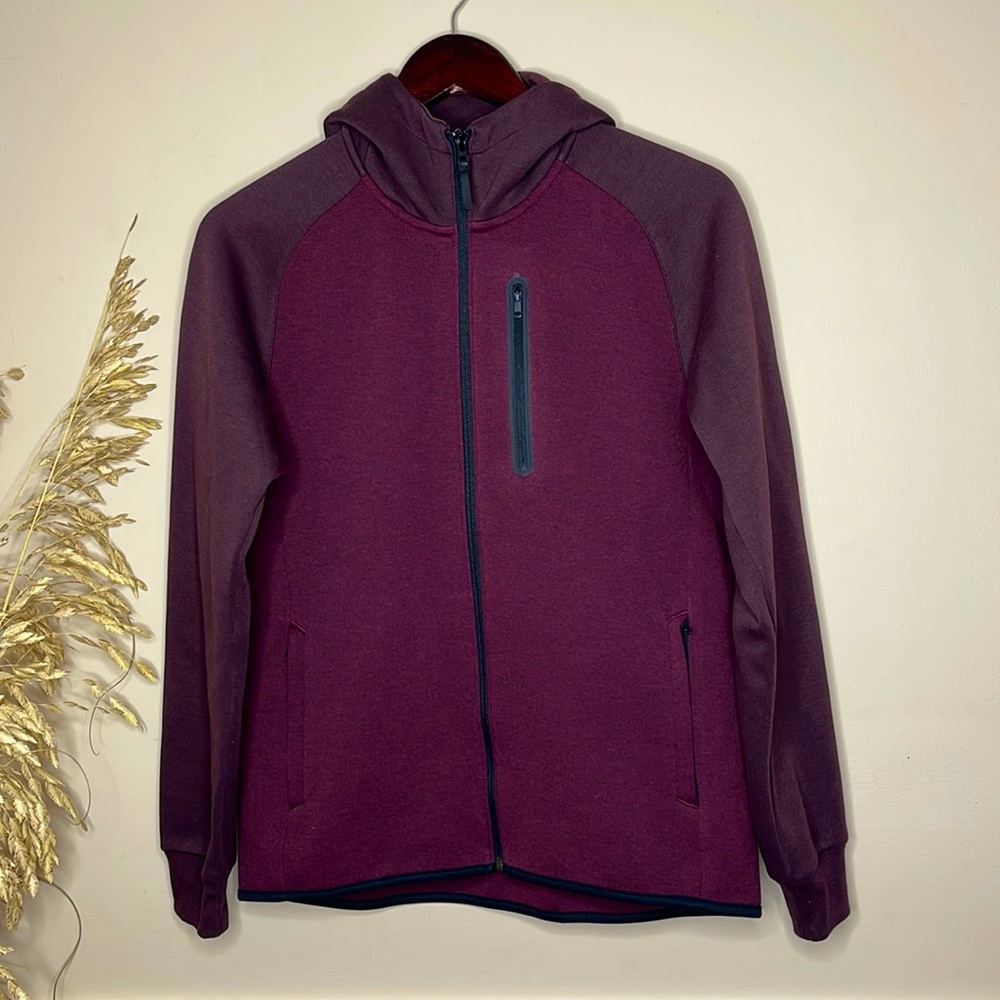 Uniqlo Women Hoodie with Front Zipper and zipped pockets